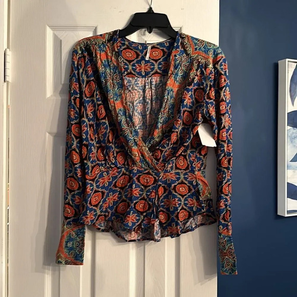 NEW Falling For You Top by FREE PEOPLE - Picture 5 of 7